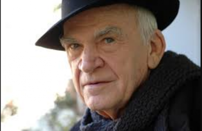 Milan Kundera recupera la nacionalidad checa después de 40 años