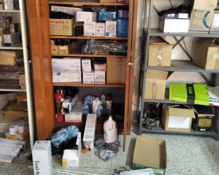 En menos de 48 horas se registraron dos robos en la Facultad de Farmacia y Bioanálisis de la ULA . Foto: cortesía Movimiento 20 ULA.